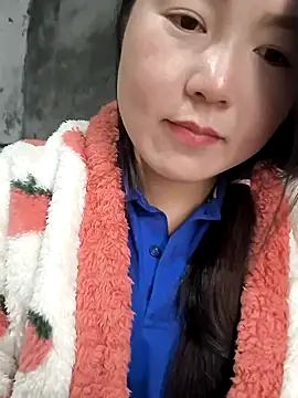 Snapshot of Sweetlove_77 chatting on January 11, 8:11 am Sweetlove 77 online show from January 11, 8:11 am
