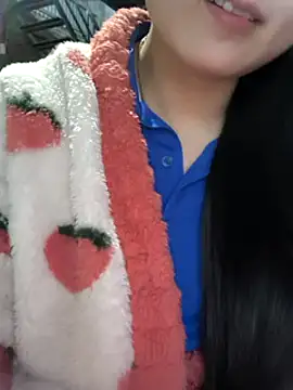 Snapshot of Sweetlove_77 chatting on January 14, 9:35 am Sweetlove 77 online show from January 14, 9:35 am