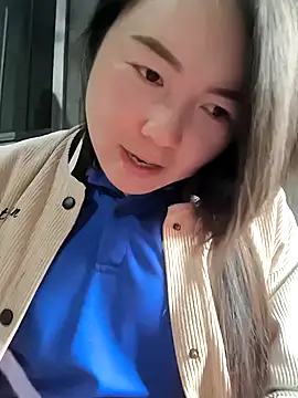 Snapshot of Sweetlove_77 chatting on February 26, 1:53 am Sweetlove 77 online show from February 26, 1:53 am