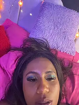 Snapshot of AlisonHoot69 chatting on November 18, 9:03 am AlisonHoot69 online show from November 18, 9:03 am