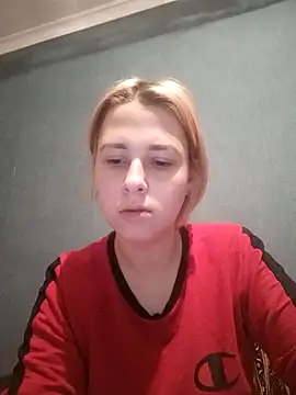 Snapshot of Gussie_Bridie chatting on December 12, 2:55 pm Gussie Bridie online show from December 12, 2:55 pm
