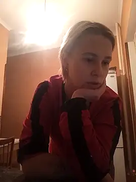 Snapshot of Gussie_Bridie chatting on December 13, 10:23 pm Gussie Bridie online show from December 13, 10:23 pm