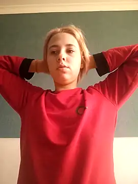 Snapshot of Gussie_Bridie chatting on January 5, 9:59 am Gussie Bridie online show from January 5, 9:59 am