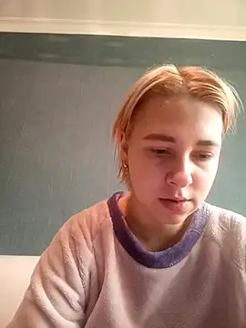 Snapshot of Gussie_Bridie chatting on January 12, 9:40 am Gussie Bridie online show from January 12, 9:40 am