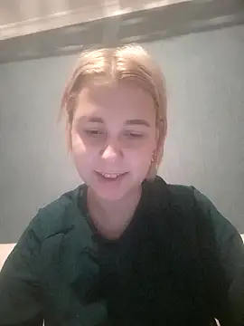Snapshot of Gussie_Bridie chatting on January 18, 3:16 pm Gussie Bridie online show from January 18, 3:16 pm