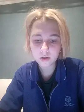 Snapshot of Gussie_Bridie chatting on January 19, 2:49 pm Gussie Bridie online show from January 19, 2:49 pm
