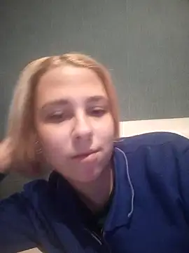 Snapshot of Gussie_Bridie chatting on January 20, 2:36 pm Gussie Bridie online show from January 20, 2:36 pm