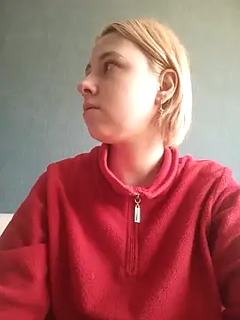 Snapshot of Gussie_Bridie chatting on January 29, 9:33 am Gussie Bridie online show from January 29, 9:33 am