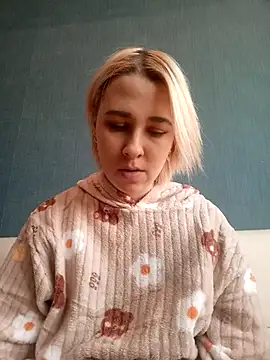 Snapshot of Gussie_Bridie chatting on February 16, 10:43 am Gussie Bridie online show from February 16, 10:43 am