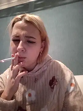 Snapshot of Gussie_Bridie chatting on February 17, 2:26 pm Gussie Bridie online show from February 17, 2:26 pm