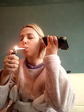 Snapshot of Gussie_Bridie chatting on February 28, 6:21 am Gussie Bridie online show from February 28, 6:21 am