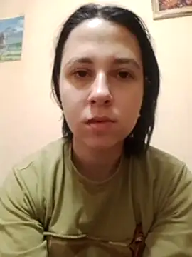 Snapshot of Gussie_Bridie chatting on October 19, 5:52 am Gussie Bridie online show from October 19, 5:52 am
