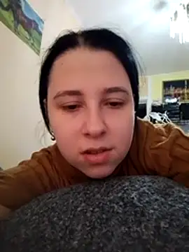 Snapshot of Gussie_Bridie chatting on October 22, 4:35 am Gussie Bridie online show from October 22, 4:35 am