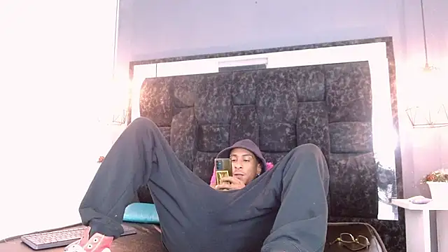 Jose Smoke online show from February 13, 3:18 am