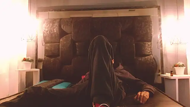 Jose Smoke online show from February 13, 9:30 am