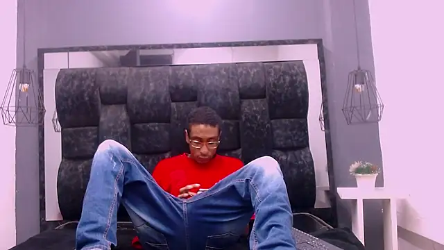 Jose Smoke online show from March 2, 8:16 am