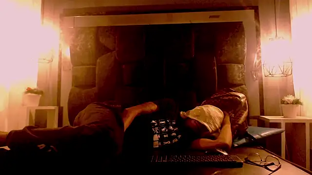 Jose Smoke online show from March 15, 6:58 am