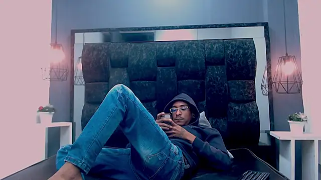 Jose Smoke online show from March 19, 10:00 am