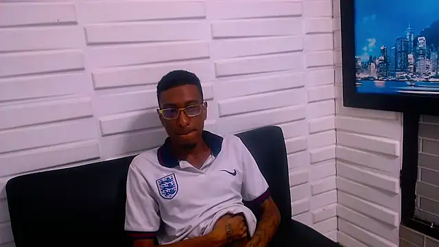 Jose Smoke online show from November 21, 3:11 pm