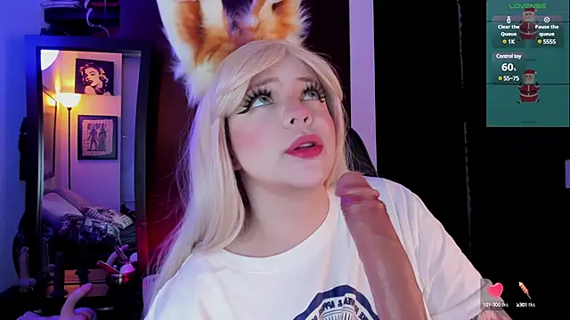 Snapshot of Irinaa_Scarlett chatting on December 30, 12:11 am Irinaa Scarlett online show from December 30, 12:11 am