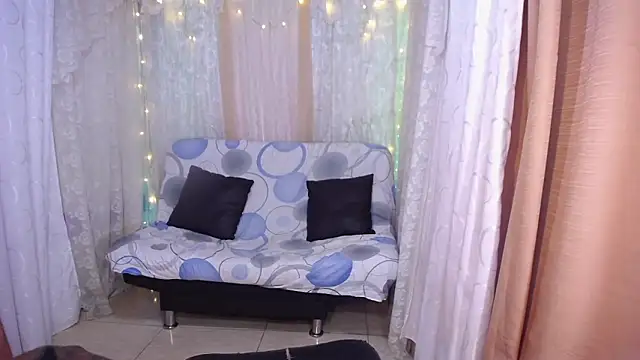 Snapshot of Ana_off_alana chatting on March 22, 12:17 am Ana off alana online show from March 22, 12:17 am