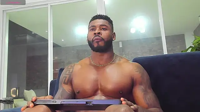 Snapshot of Makonneen chatting on December 22, 7:22 am Makonneen online show from December 22, 7:22 am