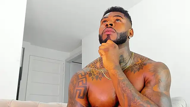 Snapshot of Makonneen chatting on November 25, 12:16 pm Makonneen online show from November 25, 12:16 pm