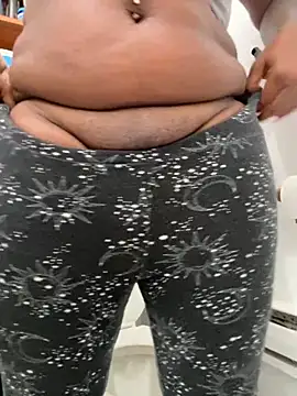 Goddess Nafeesha online show from October 9, 2:59 pm