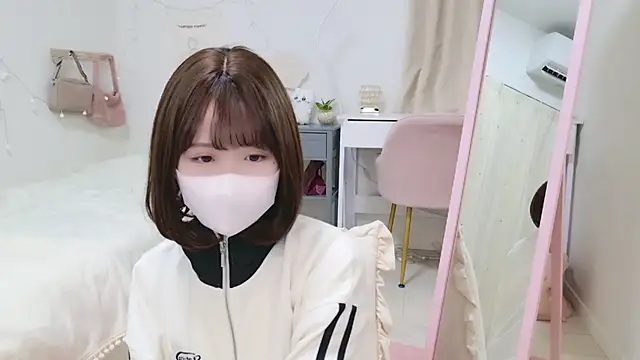 Snapshot of Sayuringo_ chatting on January 20, 10:40 am Sayuringo online show from January 20, 10:40 am