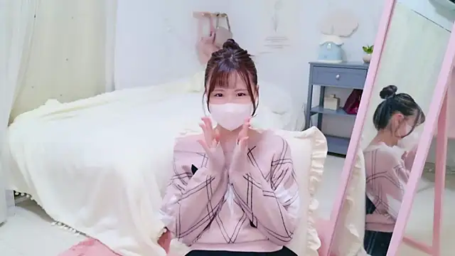 Snapshot of Sayuringo_ chatting on February 9, 10:09 am Sayuringo online show from February 9, 10:09 am