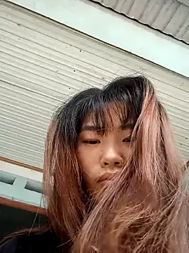 Snapshot of Lonalysexy chatting on October 22, 2:23 am Lonalysexy online show from October 22, 2:23 am