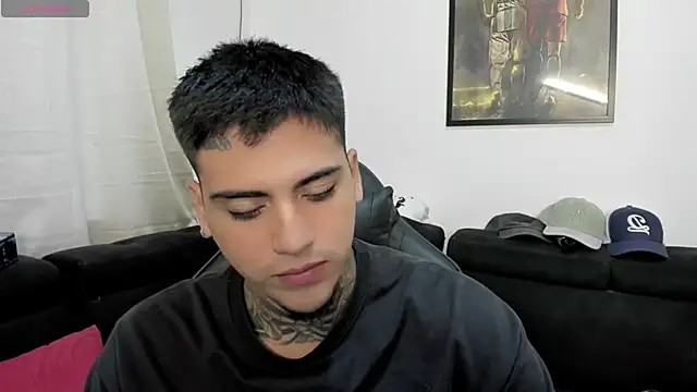 Snapshot of mad_maxxx2 chatting on November 3, 12:39 pm mad maxxx2 online show from November 3, 12:39 pm