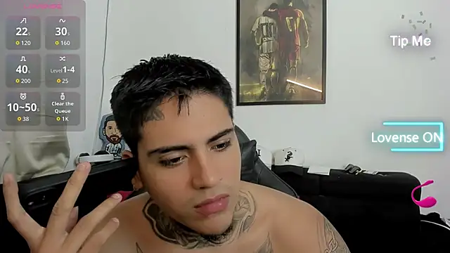 Snapshot of mad_maxxx2 chatting on November 20, 11:15 pm mad maxxx2 online show from November 20, 11:15 pm