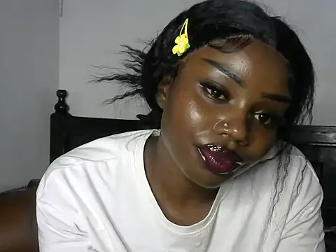 Snapshot of juicyblaqebony chatting on October 30, 10:27 am juicyblaqebony online show from October 30, 10:27 am