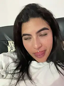  luna torres online show from March 13, 4:38 am