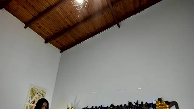 chantall smith online show from December 13, 1:33 pm