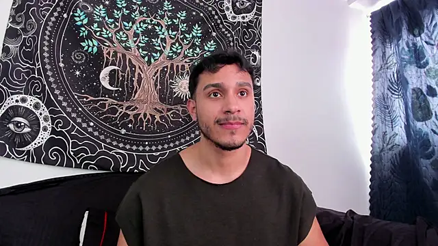 Snapshot of JayMarcos_ chatting on November 4, 6:18 pm JayMarcos online show from November 4, 6:18 pm