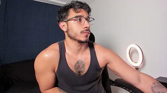 Snapshot of JayMarcos_ chatting on December 2, 7:47 am JayMarcos online show from December 2, 7:47 am