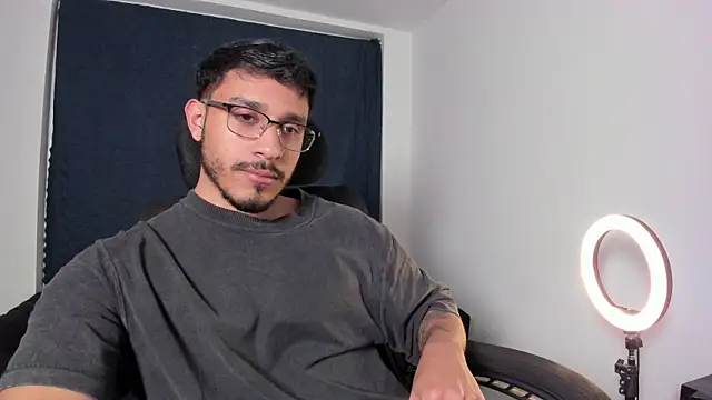 Snapshot of JayMarcos_ chatting on December 21, 2:41 am JayMarcos online show from December 21, 2:41 am