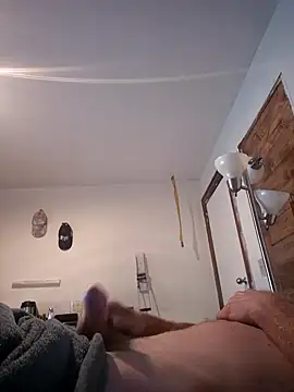 Snapshot of BigDDave6979 chatting on September 11, 2:44 am BigDDave6979 online show from September 11, 2:44 am