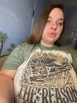 Snapshot of lairarose chatting on January 8, 3:28 pm lairarose online show from January 8, 3:28 pm