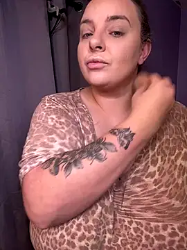 Snapshot of lairarose chatting on November 9, 9:35 pm lairarose online show from November 9, 9:35 pm