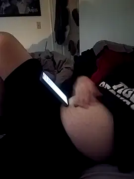 Snapshot of crazycam619 chatting on December 13, 8:47 pm crazycam619 online show from December 13, 8:47 pm