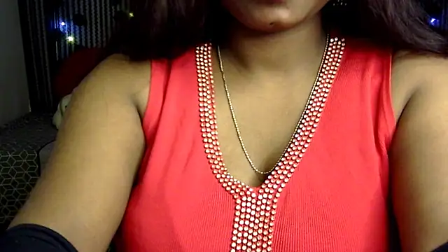 Snapshot of Radhika_Singhaniya chatting on December 17, 5:26 pm Radhika Singhaniya online show from December 17, 5:26 pm
