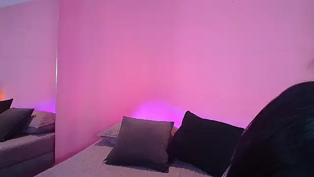 Snapshot of Nicolette_ks_ chatting on January 6, 12:57 pm Nicolette ks online show from January 6, 12:57 pm