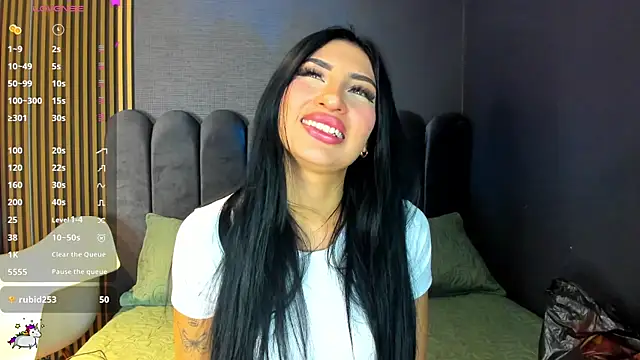 Snapshot of Nicolette_ks_ chatting on December 4, 3:38 am Nicolette ks online show from December 4, 3:38 am