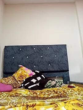 Snapshot of PITBuk_708 chatting on November 26, 9:49 pm PITBuk 708 online show from November 26, 9:49 pm