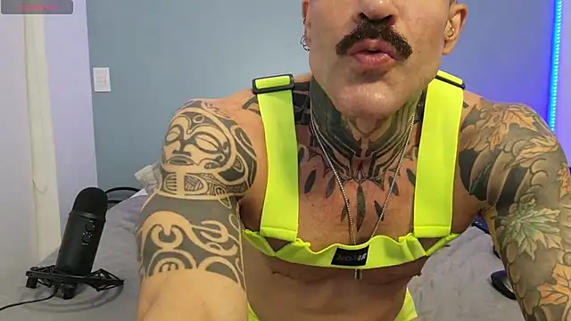 Snapshot of kairos_xxx chatting on December 4, 10:30 pm kairos xxx online show from December 4, 10:30 pm