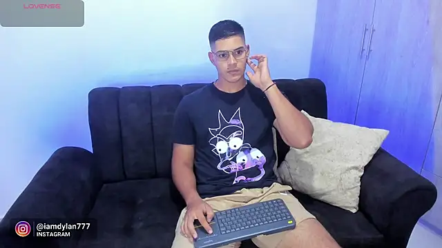 Iamdylan777 online show from January 28, 1:39 am