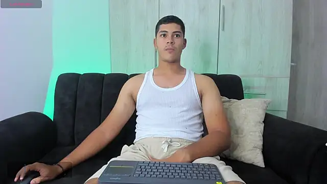 Iamdylan777 online show from February 26, 10:31 pm